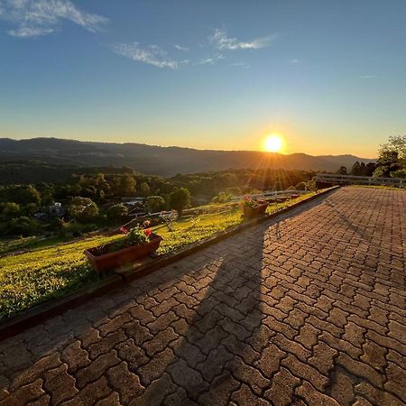 Residenciais Encantos Da Linha Bonita - Possui Uma Vista Maravilhosa Gramado Exterior photo