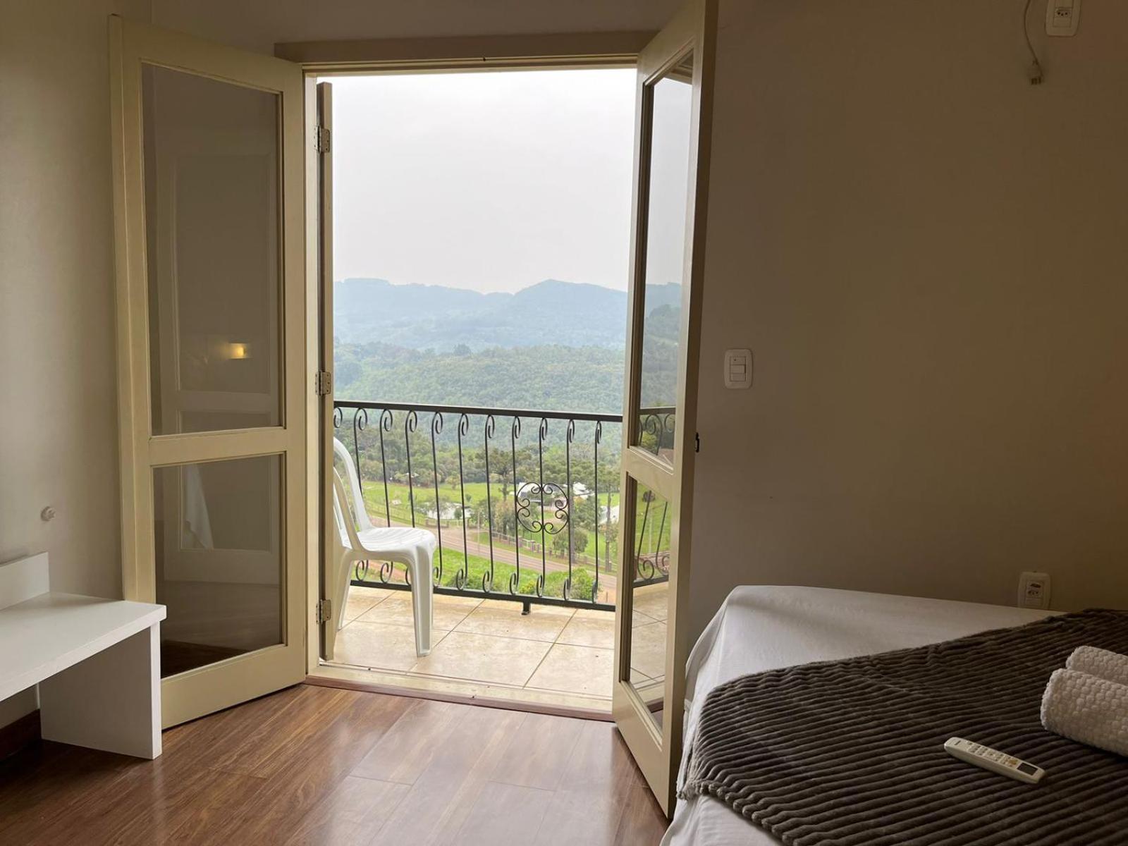 Residenciais Encantos Da Linha Bonita - Possui Uma Vista Maravilhosa Gramado Exterior photo