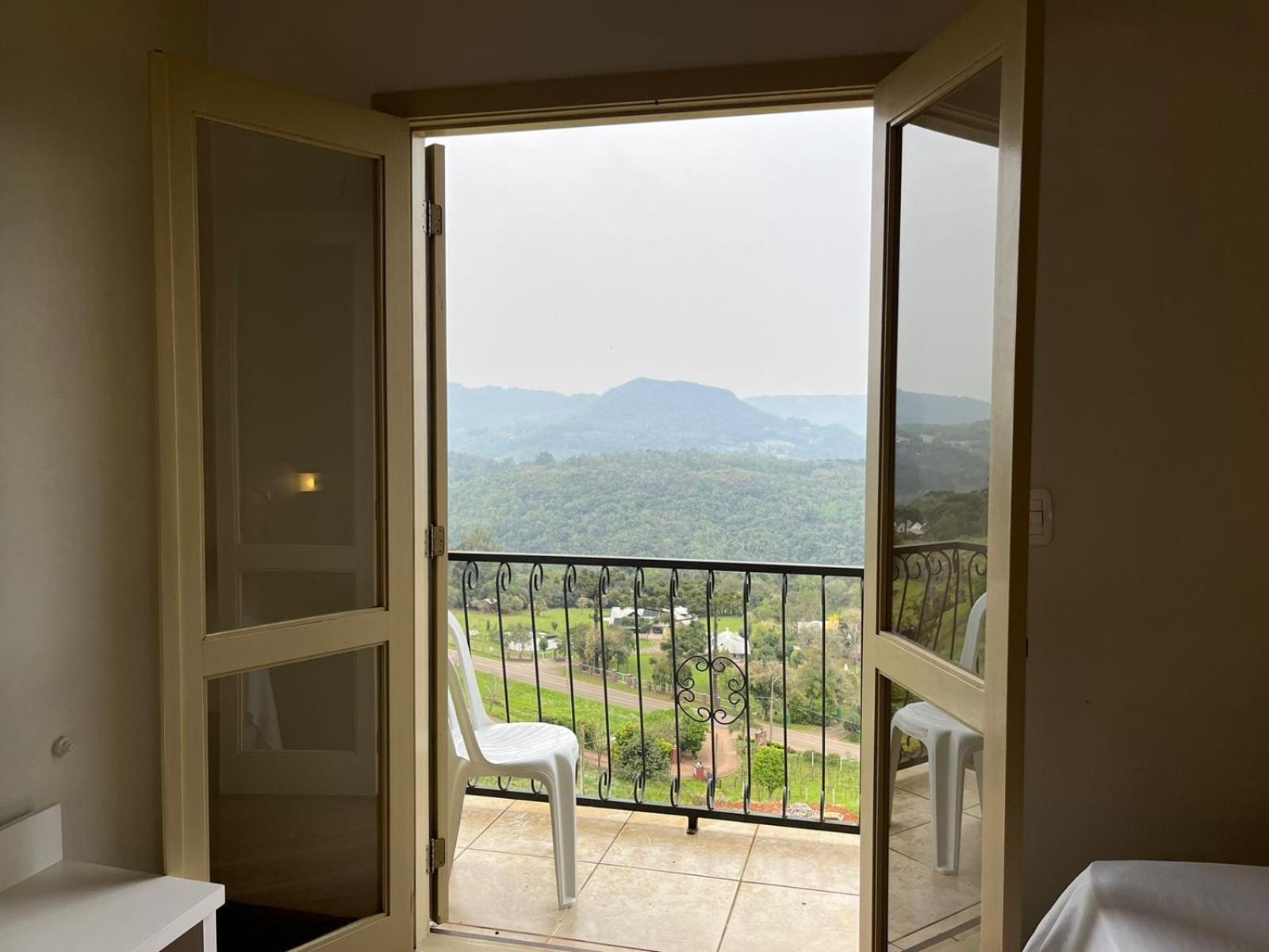 Residenciais Encantos Da Linha Bonita - Possui Uma Vista Maravilhosa Gramado Exterior photo